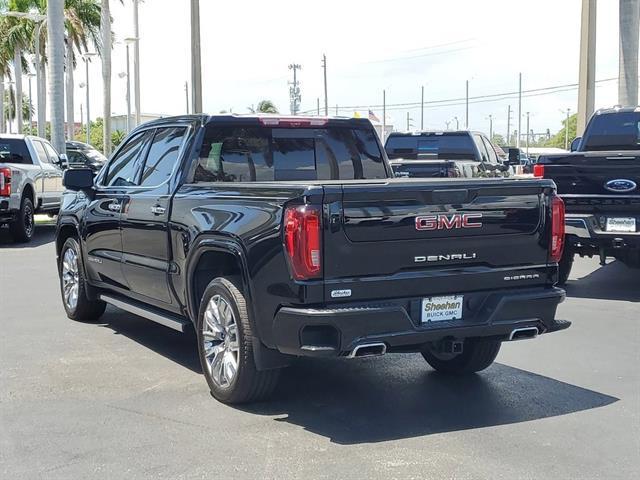 Photo of 2024 Onyx Black GMC Sierra 1500