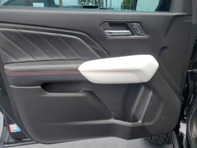 Photo of 2024 Onyx Black GMC Canyon
