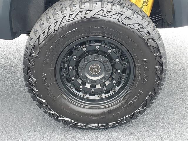 Photo of 2024 Onyx Black GMC Canyon