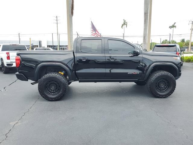 Photo of 2024 Onyx Black GMC Canyon