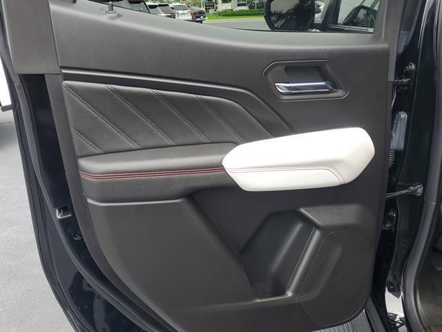 Photo of 2024 Onyx Black GMC Canyon