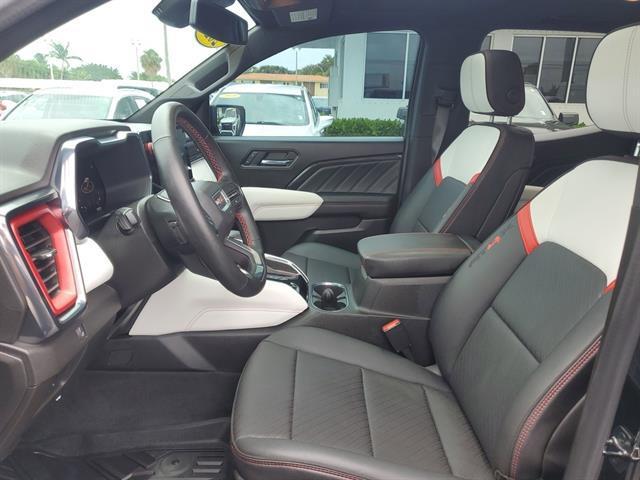 Photo of 2024 Onyx Black GMC Canyon