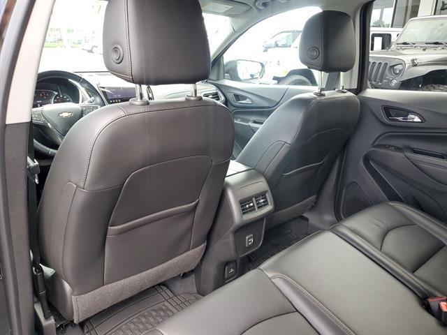 Photo of 2021 Mosaic Black Metallic Chevrolet Equinox