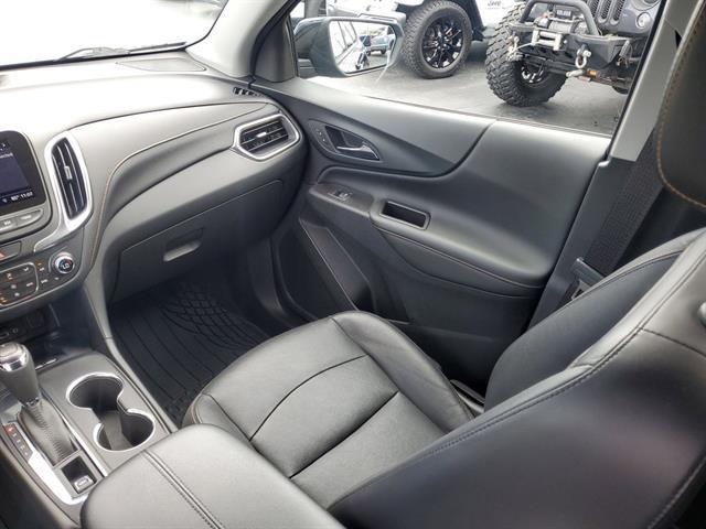 Photo of 2021 Mosaic Black Metallic Chevrolet Equinox