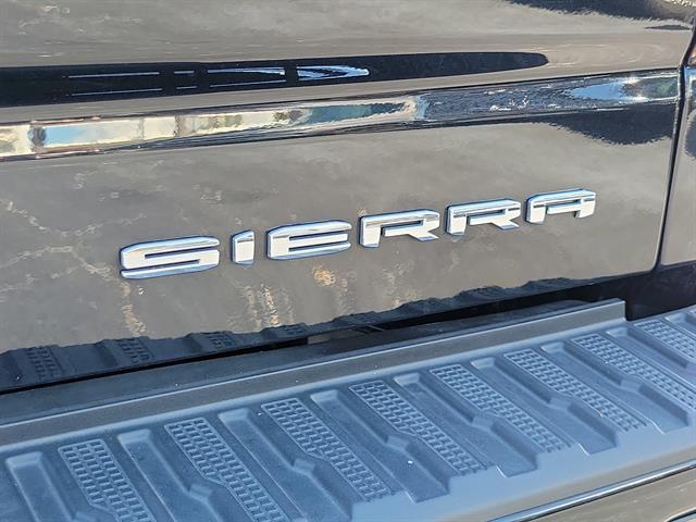 Photo of 2024 Onyx Black GMC Sierra 1500