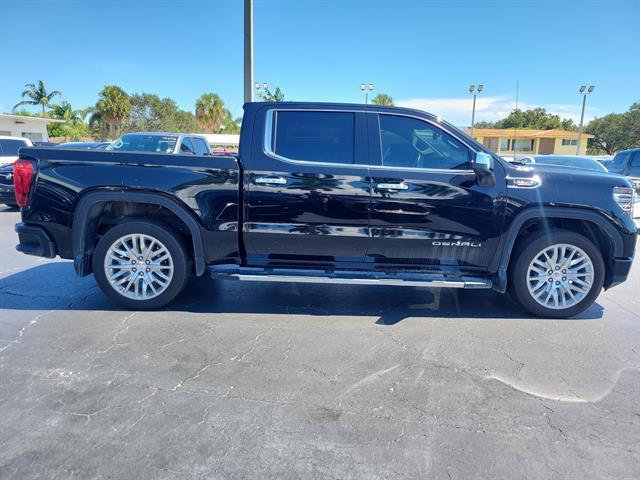 Photo of 2024 Onyx Black GMC Sierra 1500