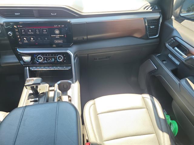 Photo of 2024 Onyx Black GMC Sierra 1500