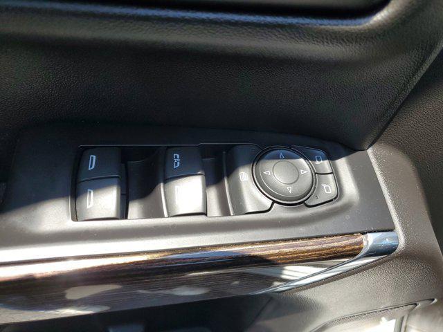 Photo of 2021 Summit White GMC Sierra 1500