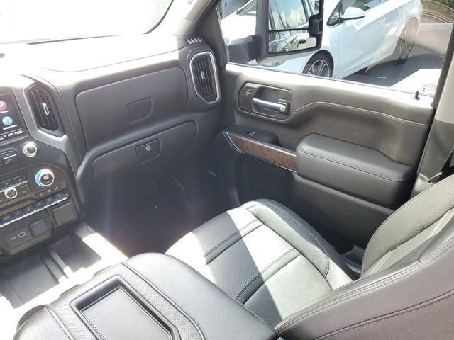 Photo of 2022 Onyx Black GMC Sierra 2500