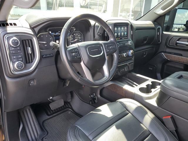 Photo of 2022 Onyx Black GMC Sierra 2500