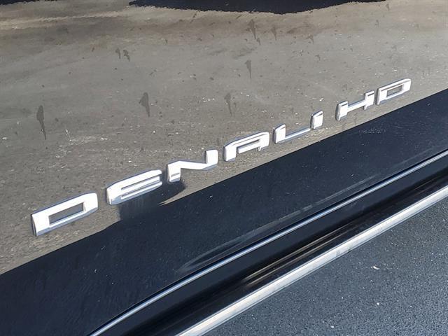 Photo of 2022 Onyx Black GMC Sierra 2500
