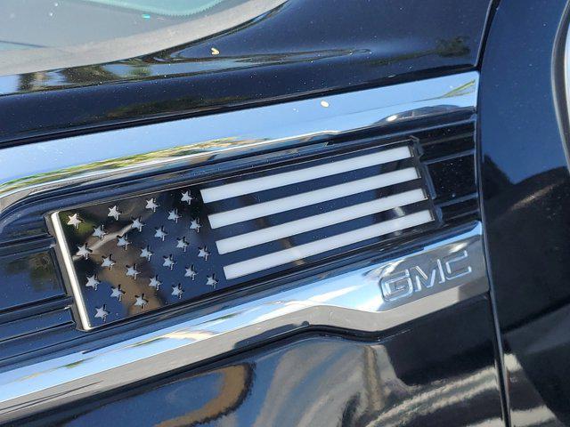 Photo of 2022 Onyx Black GMC Sierra 2500