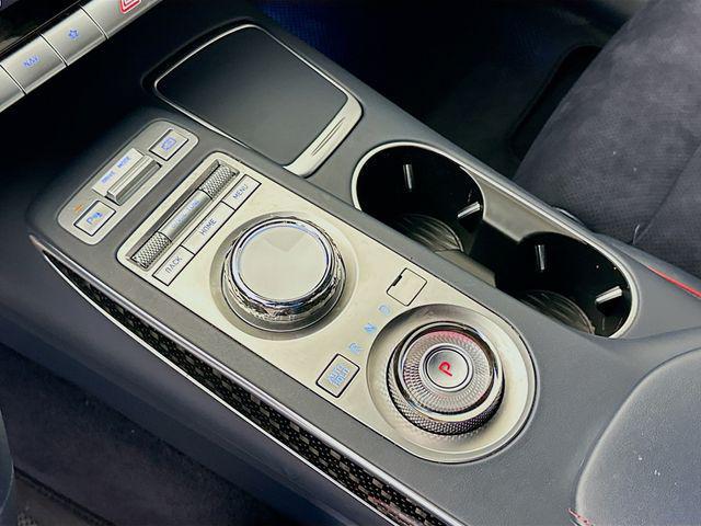 Photo of 2022 White Genesis GV70