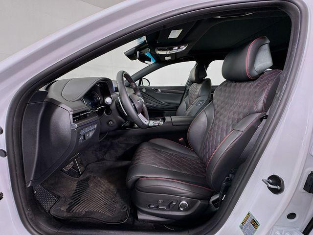 Photo of 2024 White Genesis G80