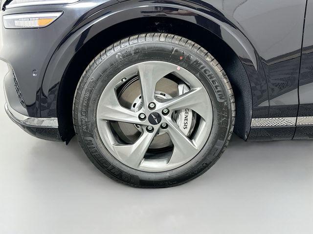 Photo of 2026 Vik Black Genesis GV70