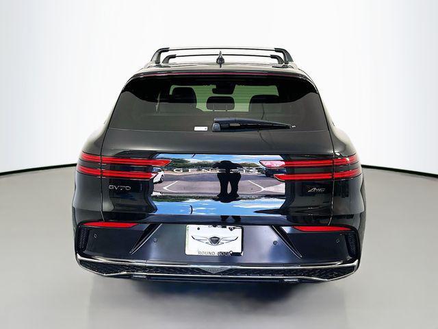 Photo of 2026 Vik Black Genesis GV70
