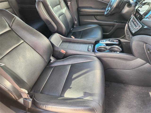 Photo of 2019 Modern Steel Metallic Honda Pilot