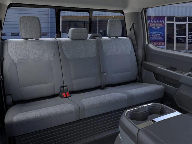 Photo of 2025 Oxford White Ford F-350