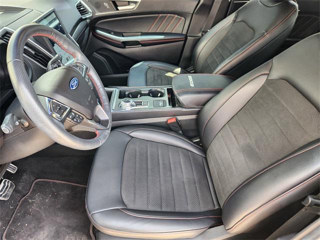 Photo of 2022 Stone Blue Metallic Ford Edge