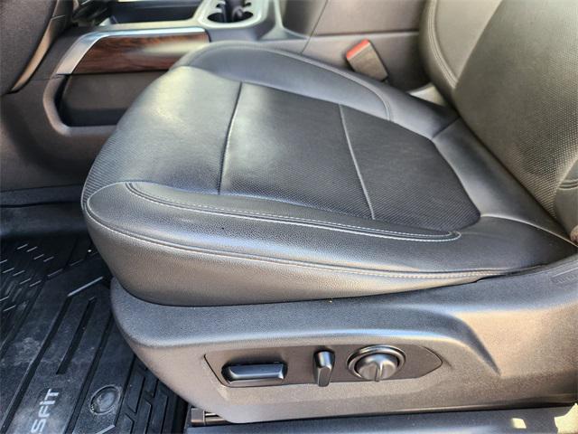 Photo of 2021 Onyx Black GMC Sierra 1500