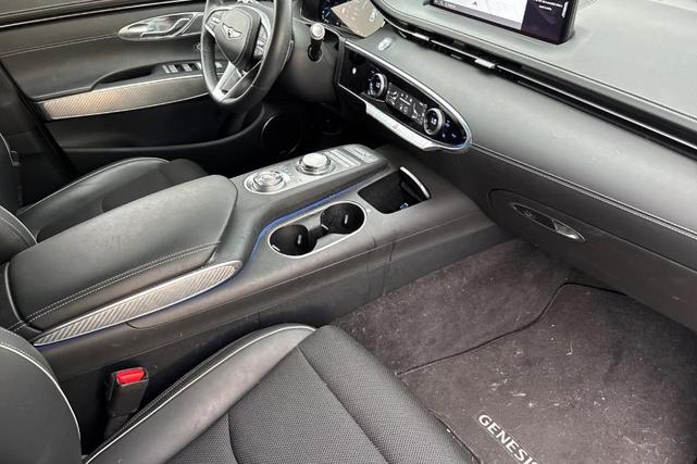 Photo of 2024 Red Genesis GV70