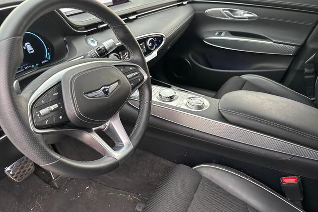 Photo of 2024 Red Genesis GV70