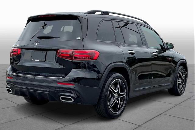 Photo of 2024 Black Mercedes-Benz GLB 250