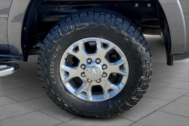 Photo of 2020 Granite Crystal Metallic Clearcoat RAM 2500
