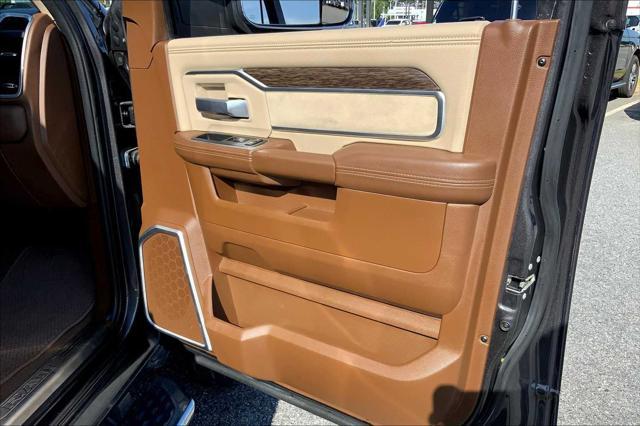 Photo of 2020 Granite Crystal Metallic Clearcoat RAM 2500