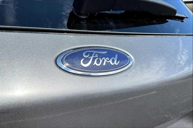 Photo of 2022 CARBONIZED GRAY Ford Escape