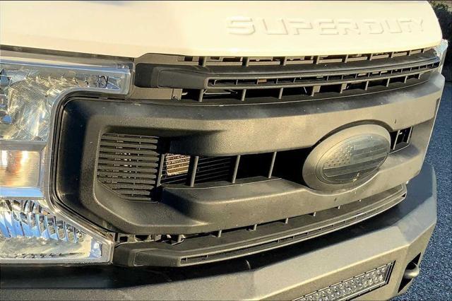 Photo of 2021 OXFORD WHITE Ford F-250