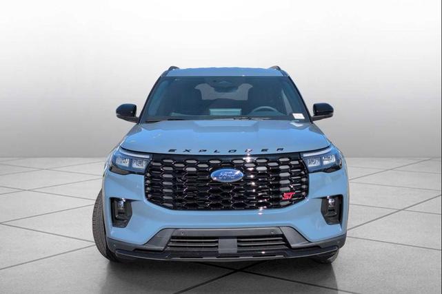 Photo of 2025 VAPOR BLUE Ford Explorer