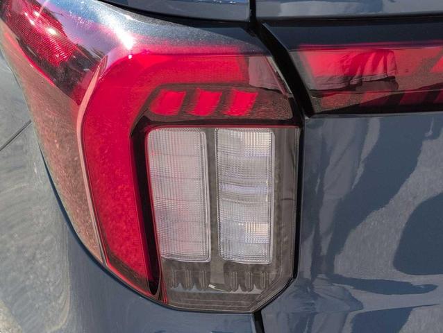 Photo of 2025 VAPOR BLUE Ford Explorer