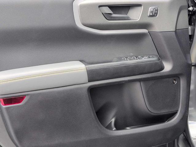 Photo of 2025 Oxford White Ford Bronco Sport
