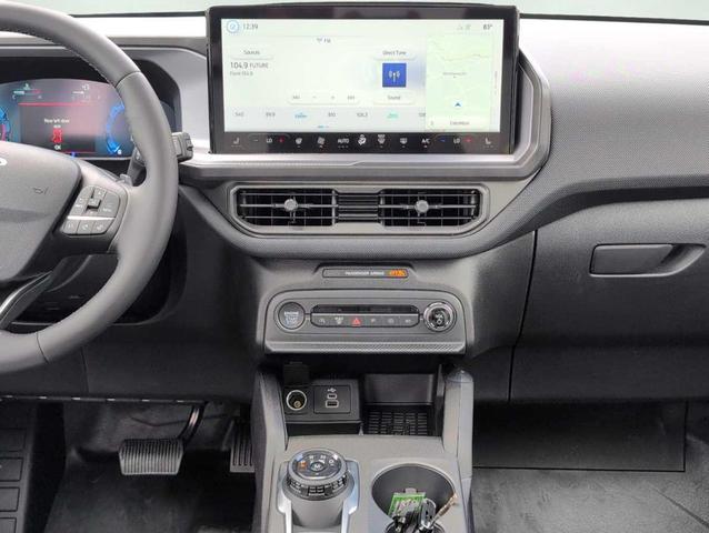 Photo of 2025 Oxford White Ford Bronco Sport