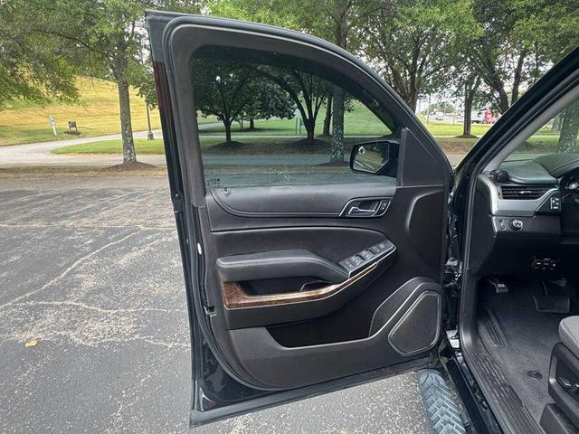 Photo of 2019 Black Chevrolet Tahoe