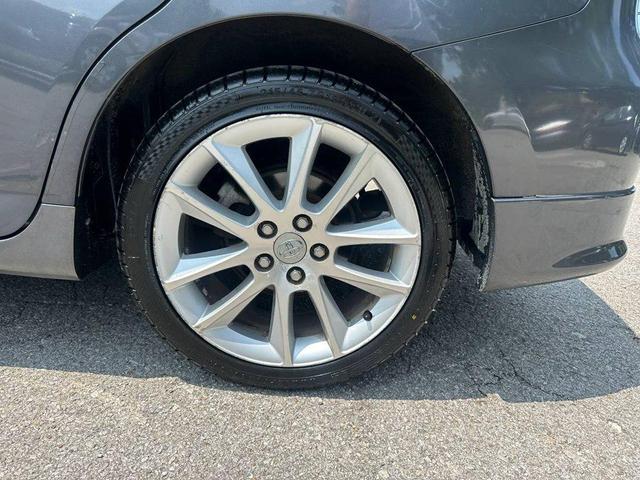 Photo of 2009 Classic Silver Metallic Toyota Matrix