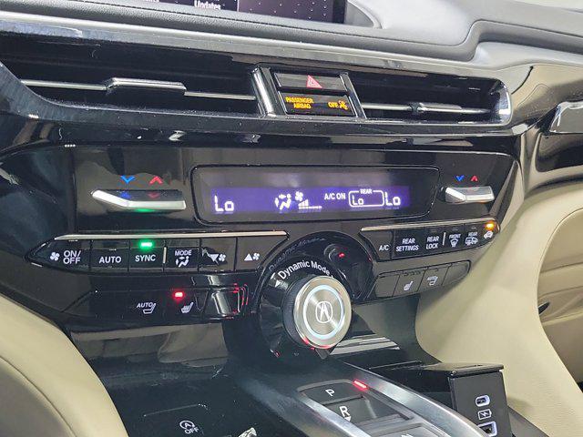 Photo of 2024 Platinum White Pearl Acura MDX