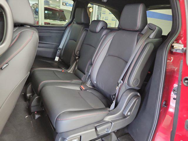 Photo of 2025 Radiant Red Metallic II Honda Odyssey