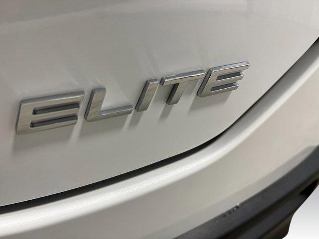 Photo of 2025 Platinum White Pearl Honda Pilot