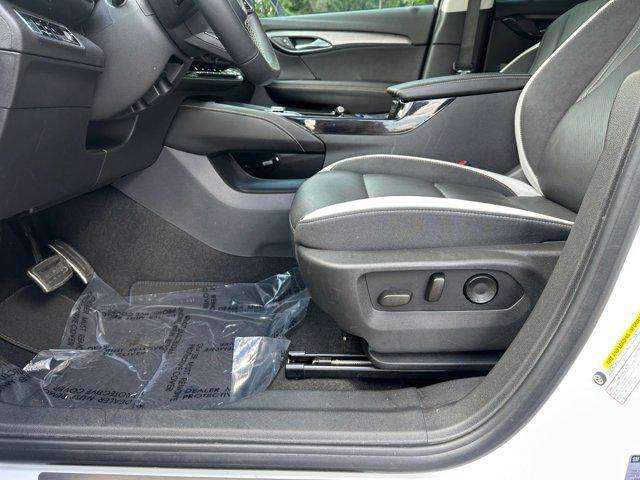 Photo of 2024 Summit White Buick Envision