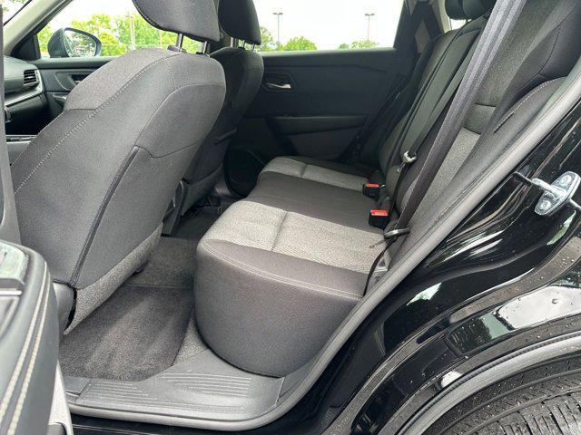 Photo of 2024 Super Black Nissan Rogue