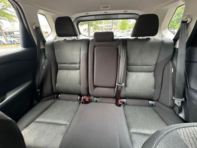 Photo of 2024 Super Black Nissan Rogue