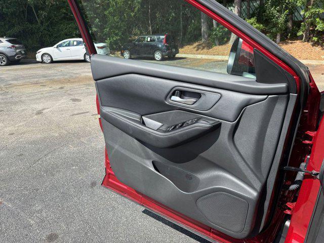 Photo of 2024 Scarlet Ember Tintcoat Nissan Rogue