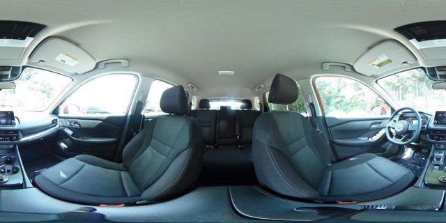Photo of 2024 Scarlet Ember Tintcoat Nissan Rogue