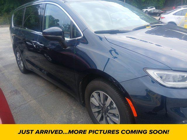 2023 Chrysler Pacifica Hybrid