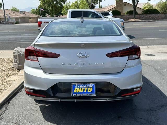 Photo of 2020 Stellar Silver Hyundai ELANTRA