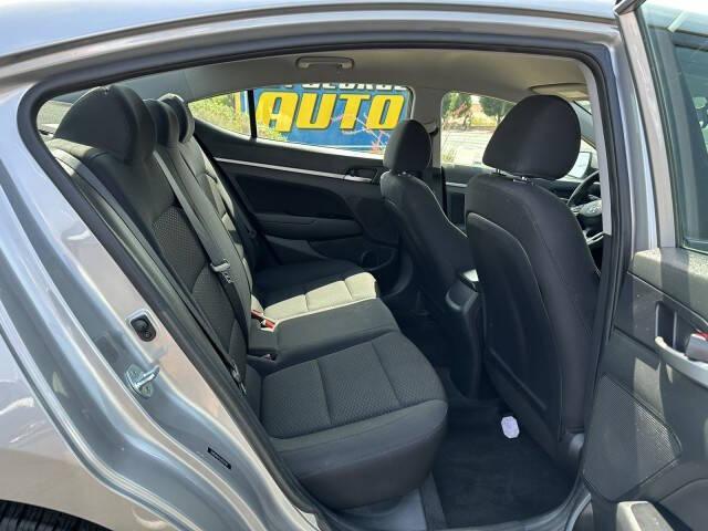 Photo of 2020 Stellar Silver Hyundai ELANTRA