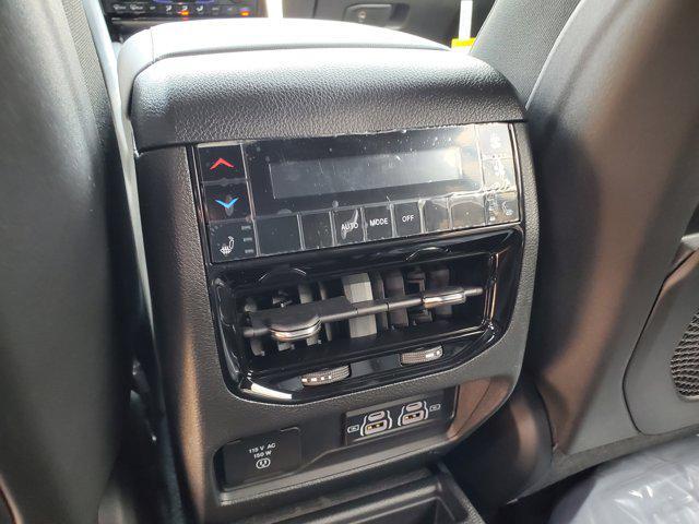 Photo of 2025 Baltic Gray Metallic Clearcoat Jeep Grand Cherokee L