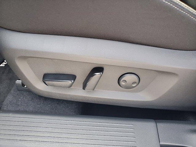 Photo of 2025 Brilliant Silver Metallic Nissan Rogue